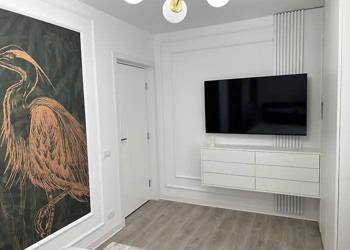 Luxury Est One