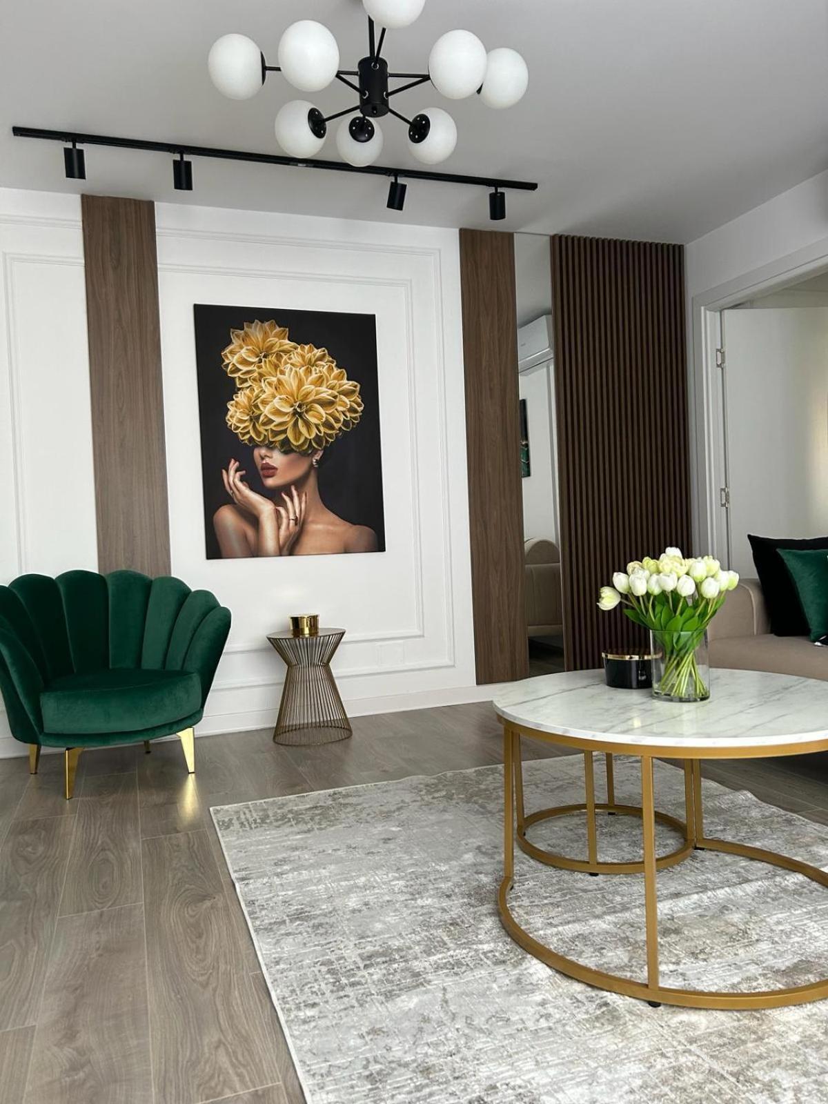Apartament Luxury Est One *