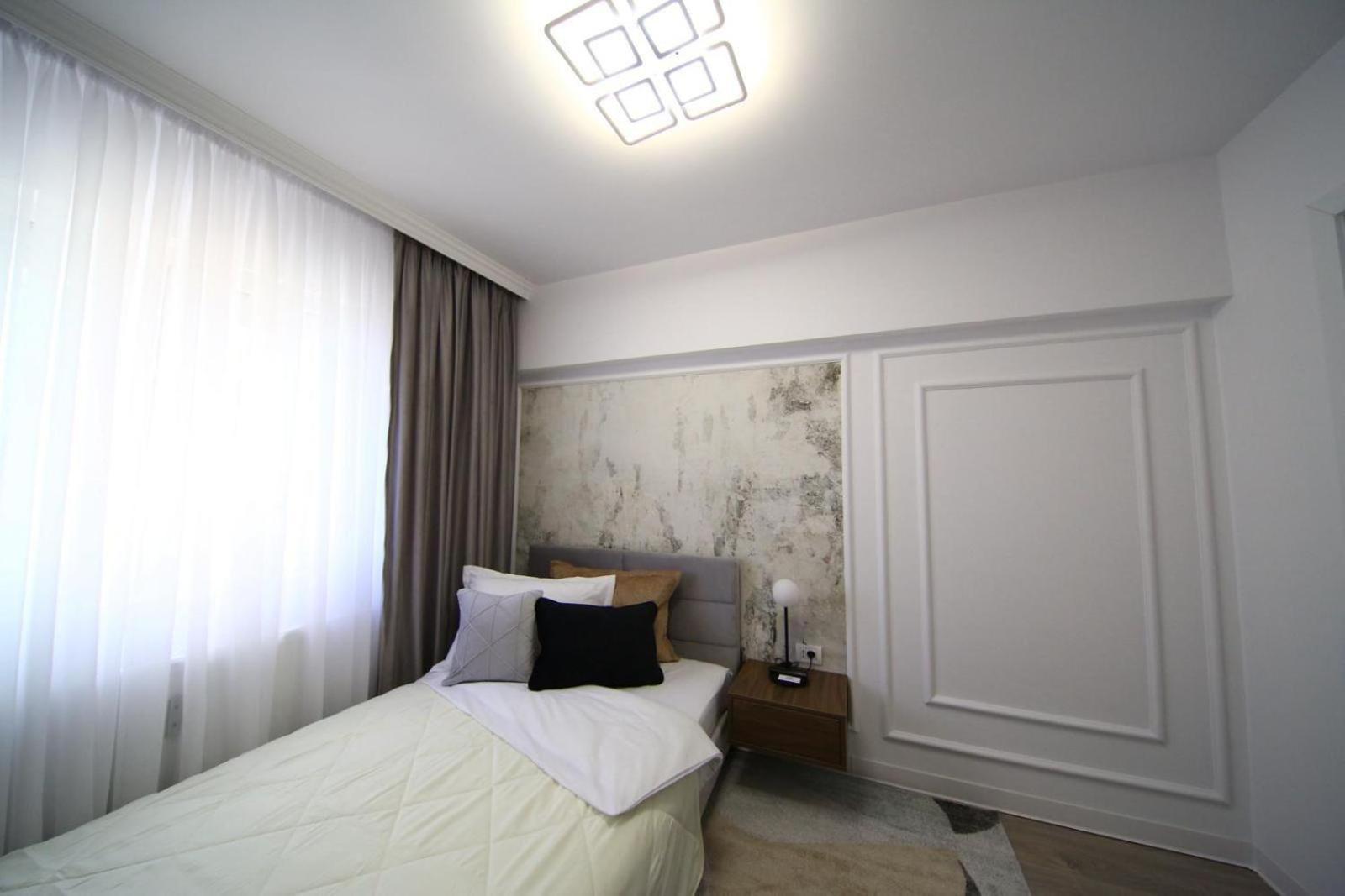 Luxury Est One * Drobeta Turnu Severin